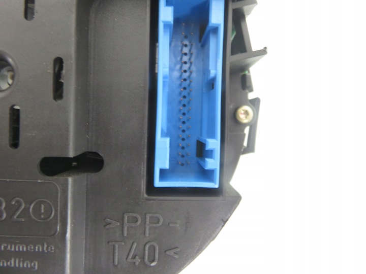 COMPTEUR AUDI A2 (8Z0) 1.4 TDI AMF 8Z0920900M