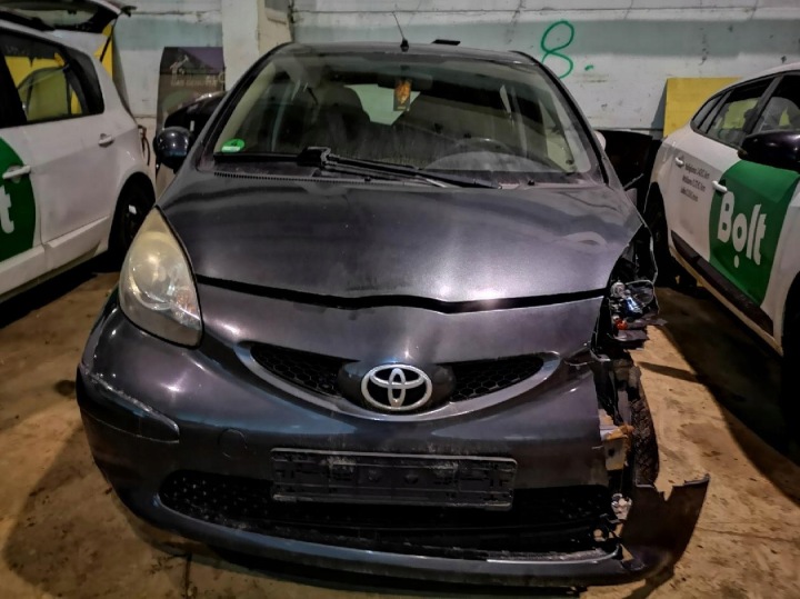 TOYOTA AYGO CHARNIÈRE AVANT PORTES AVANT 2008 ES92