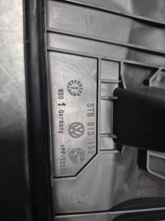 DOUBLURE DE PASSAGE DE ROUE VOLKSWAGEN T-ROC 5TB815159