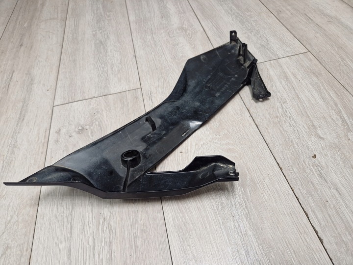 YAMAHA YZF R15 DÉFLECTEUR D'AIR PROTECTION CÔTÉ PRISE COLLECTEUR R155