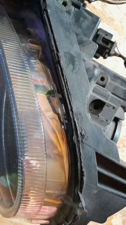 PROJECTEUR GAUCHE MERCEDES-BENZ E W211