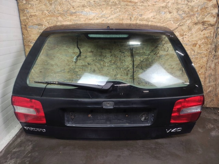 COMPLET ARRIÈRE 1/4 VOLVO V40 I LIFT 247-21
