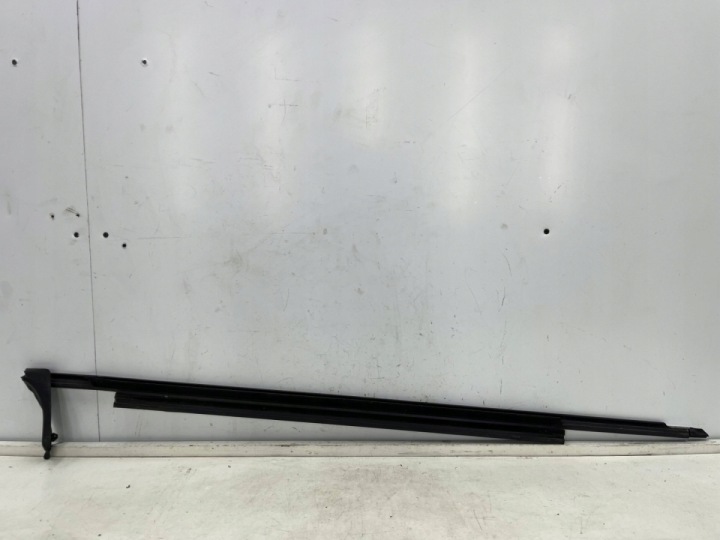 MOULURE AUDI A6 C7 10-18R. GAUCHE AVANT MOULURE RACLOIR EXTÉRIEUR PORTES