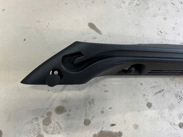 HYUNDAI I30 III 17- UNIVERSEL FIXATION RIDEAUX COUVERCLES DE COFFRE