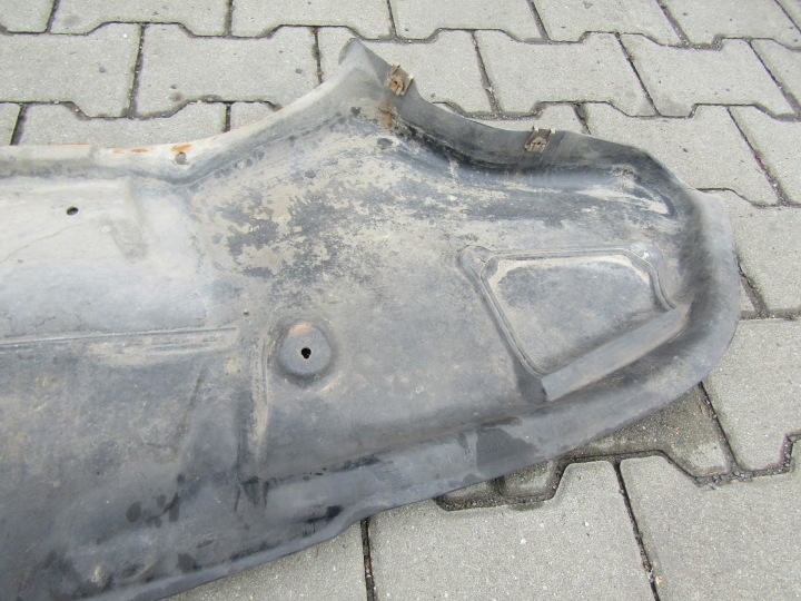 2 MERCEDES W211 2003R PROTECTION INFÉRIEURE SOUS PARE-CHOCS MOTEUR 1.8K