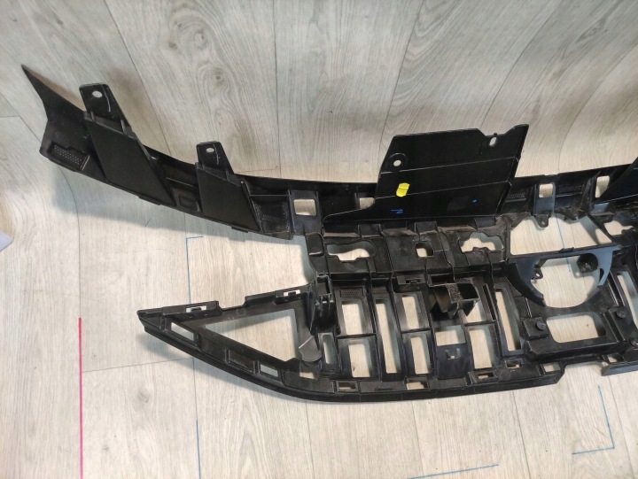 VW ID4 ID.4 RENFORCEMENT CHÂSSIS GRILLE DE RADIATEUR PARE-CHOCS AVANT 11A807231