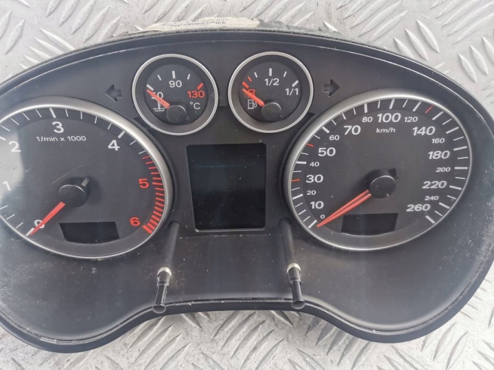 COMPTEUR AUDI A3 A3 SPORTBACK 8P 8P0920931
