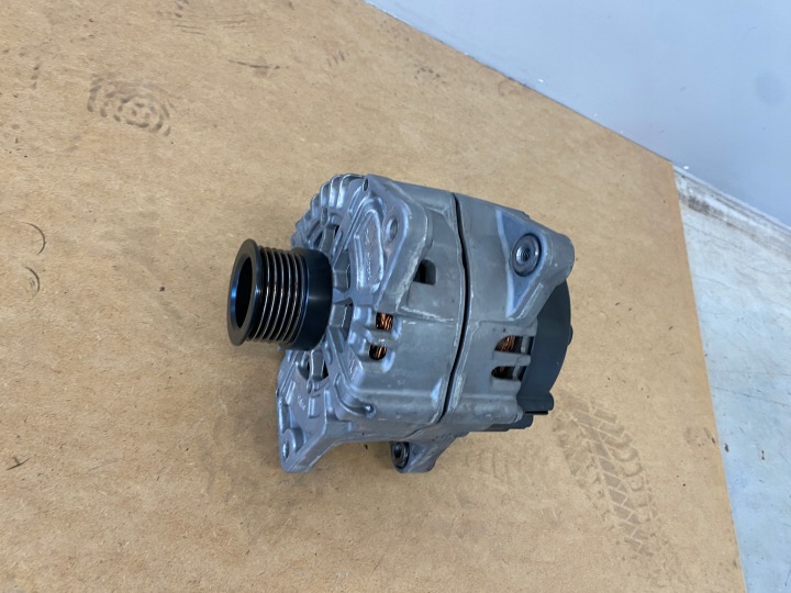 ALTERNATEUR MERCEDES W221 W216 W166 X166 W218 W212 4,7 V8 BI TURBO