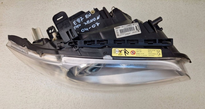 BMW 1 E87 04-07 PHARE PHARES DROITE GAUCHE XÉNON EUROPE 7180832 7180831 JEU