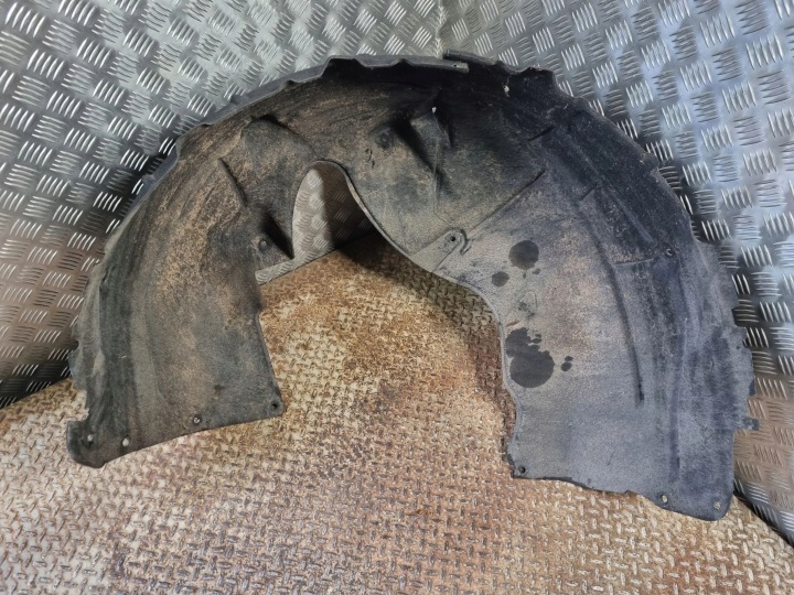 2023 TESLA MODÈLE Y PASSAGE DE ROUE ARRIÈRE 149261600B
