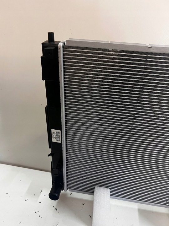RADIATEUR EAU HYUNDAI SANTA FÉ II (CM) 253102B850 32581329 2.2L 145KW 2012