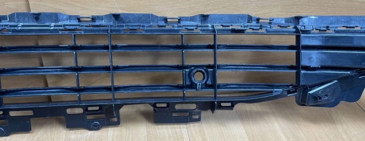 AUDI Q4 E-TRON 89A 21- GRILLE PARE-CHOCS INFÉRIEURE CENTRALE AVANT 89A807683