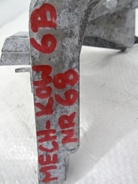 FORD FOCUS MK3 1.5 TDCI POIGNÉE FIXATION MOTEUR FM5Q-9B470-CA