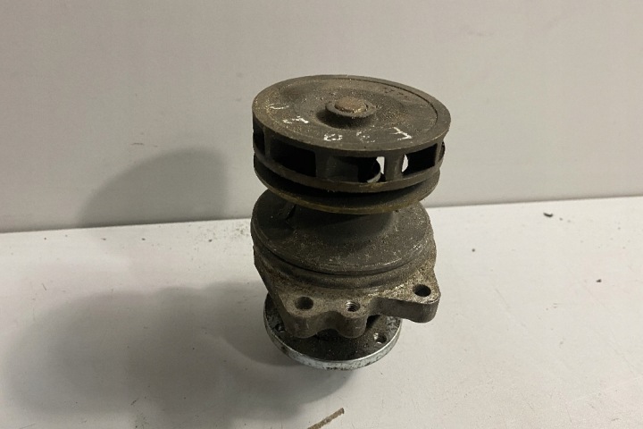 POMPE À EAU BMW 5 (E39) 7527799 2.0L GASOLINE 2000
