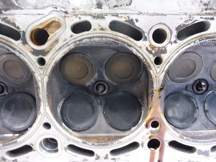 CULASSE PISTONS 9242094 OPEL ASTRA H VECTRA C 1.8 16V