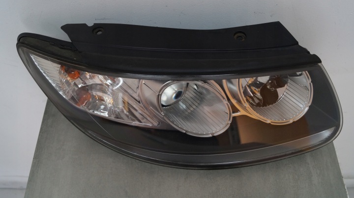 PHARE AVANT DROITE HYUNDAI SANTA FE II LIFT