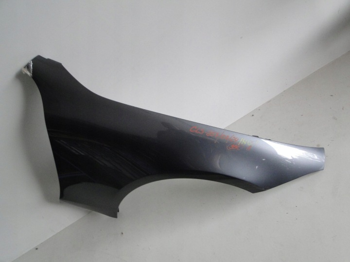 MERCEDES CLS 257 W257 AILE AVANT DROIT 992 A2578803800 A2578810600