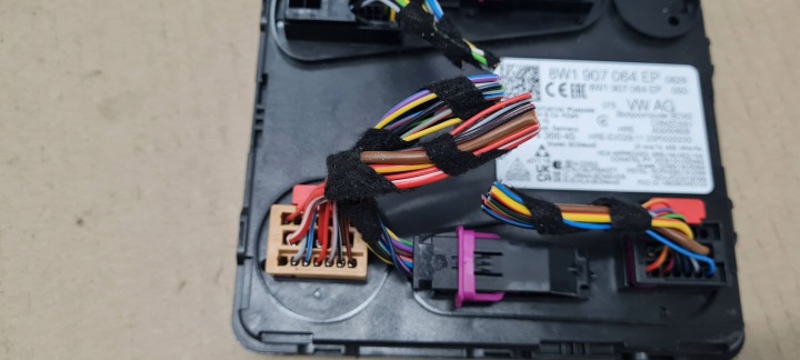 SQ8 4M RSQ8 Q8 MODULE CONTRÔLEUR CONFORT BIELLES 8W1907064EP SQ7 4M Q7