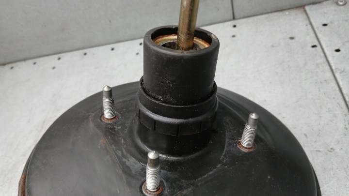 SERVO FREINS VW LUPO 6X 1.0B 02R 6N1612105H