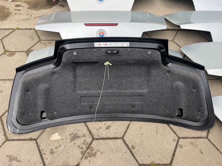 FISKER KARMA REVERO COUVERCLES DE COFFRE COUVERCLES DE COFFRE BACK TRUNK ORIGINAL