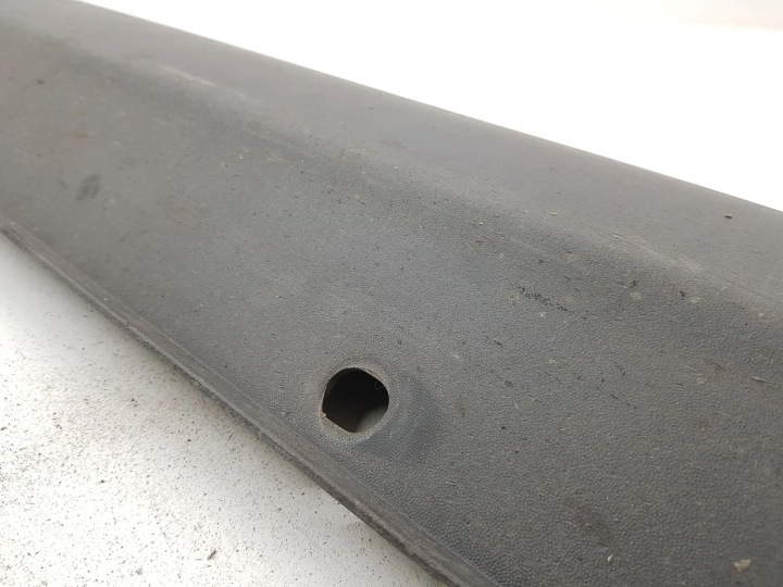 REVÊTEMENT SEUIL AVANT CÔTÉ DROITE CHEVROLET CAPTIVA 96804211