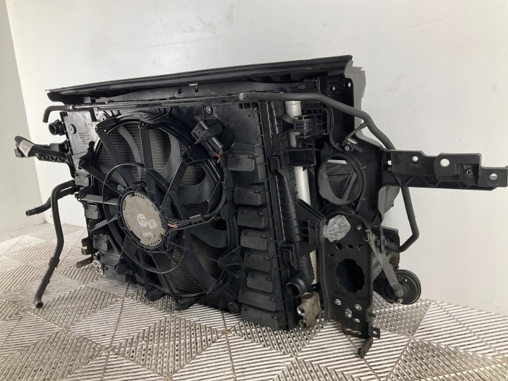 2011 VOLKSWAGEN TOUAREG II PANNEAU AVANT 7P0121201F