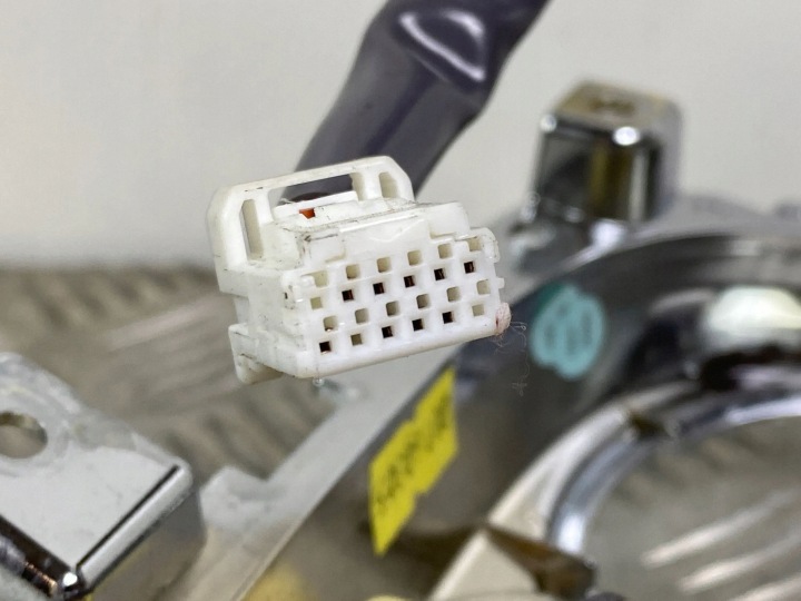 CARTER CHÂSSIS POIGNÉE CHANGEMENTS VITESSE INFINITI QX56 QX80 Z62 11-19