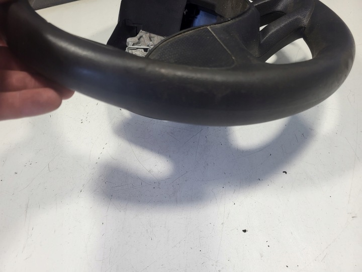 VOLANT PEUGEOT 508 10-18 9677976377
