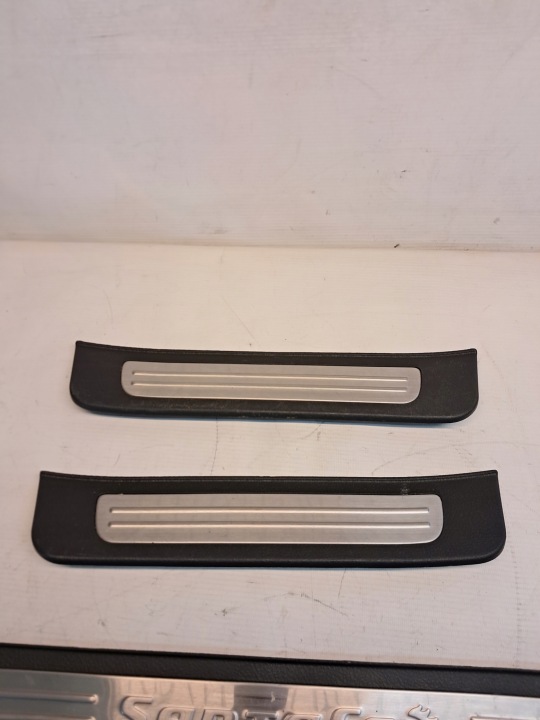 MOULURE BAGUETTES REVÊTEMENTS SEUIL JEU HYUNDAI SANTA FE II 85881-2B000