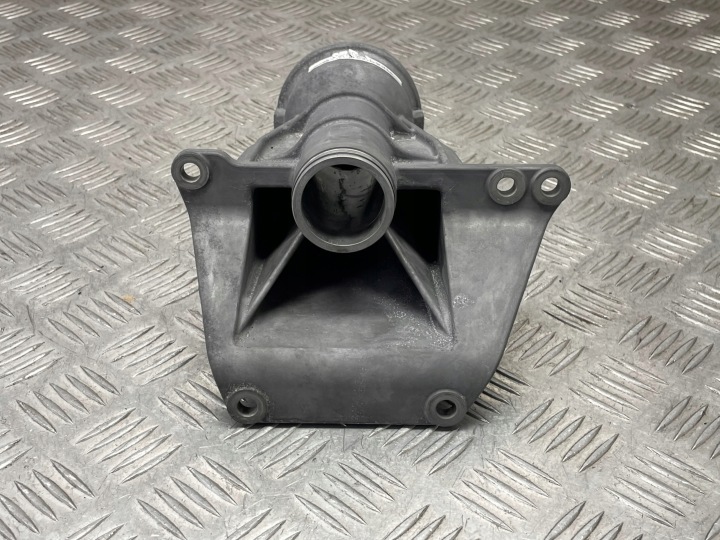 BMW OE 8639382 8639383 X3 G01 SUPPORT FIXATION POIGNÉE DEMI-ARBRES