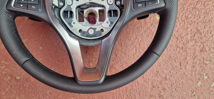 VOLANT MERCEDES W205 3078736 NEUF CUIR