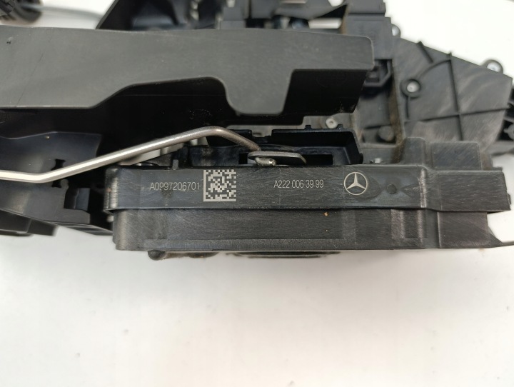 MERCEDES GLC 300 X253 SERRURE DE PORTE AVANT DROIT A2220063999 A0997206701 UK