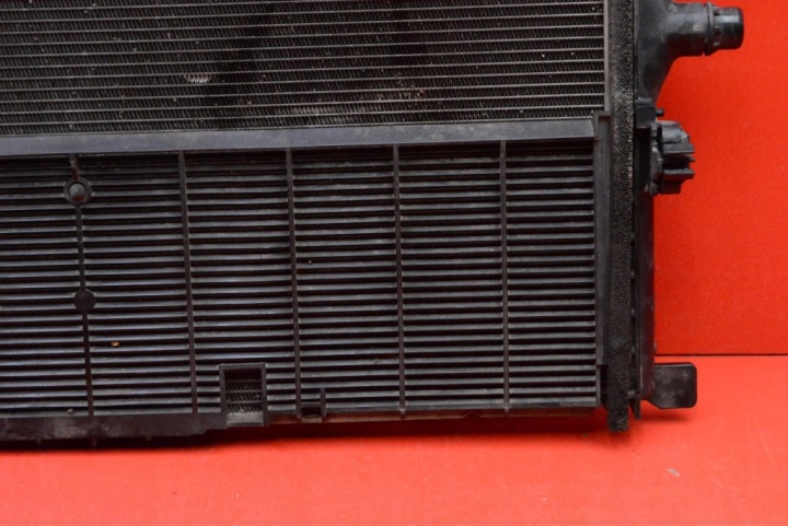 RADIATEUR EAU 1494175-00-A TESLA MODÈLE Y 78.4 KWH 514 KM 20-