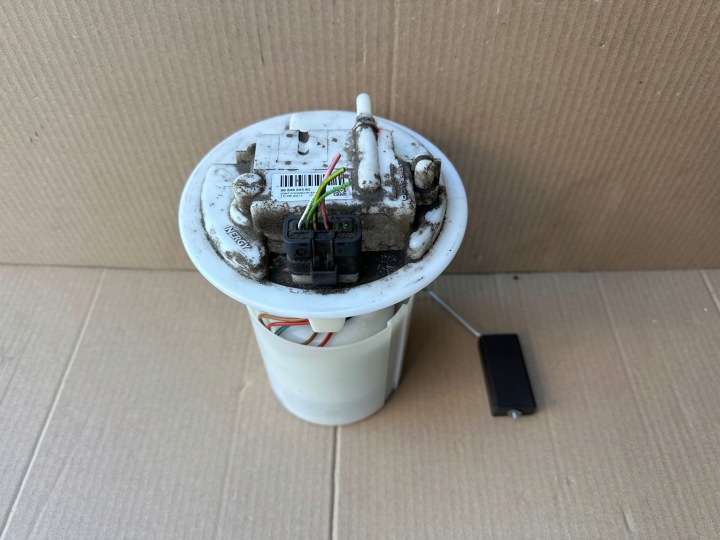 PEUGEOT 207 1.4 8V KFT POMPE CARBURANTS 9684934480