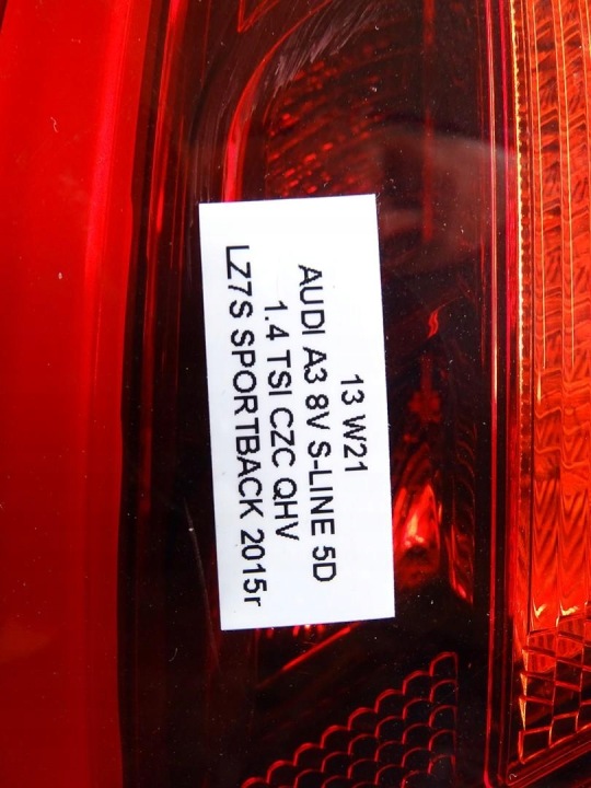 PHARE GAUCHE GAUCHE ARRIÈRE ARRIÈRE DANS AILE LED 8V4945095D AUDI A3 8V 5D SB