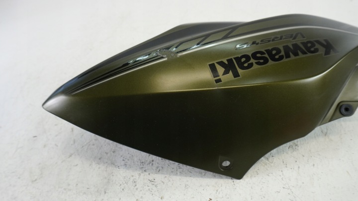 G296 KAWASAKI VERSYS KLE 650 15- CÔTÉ DÉFLECTEUR D'AIR PROTECTION 55028-0563