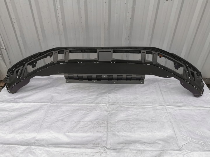 VW TIGUAN II 5NA 16-20 GRILLE SPOILER RENFORCEMENT PARE-CHOCS AVANT