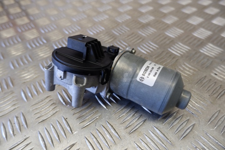 PETIT MOTEUR AVANT MÉCANISME ESSUIE-GLACES BMW X1 (F48) 0390243529 2.0L