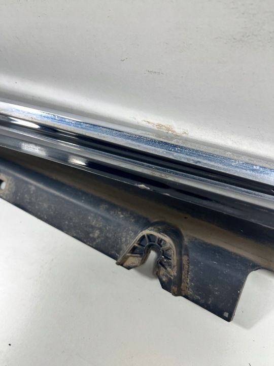MERCEDES C C-KLASA 205 W205 MOULURE REVÊTEMENT SEUIL SEUIL CHROME GAUCHE
