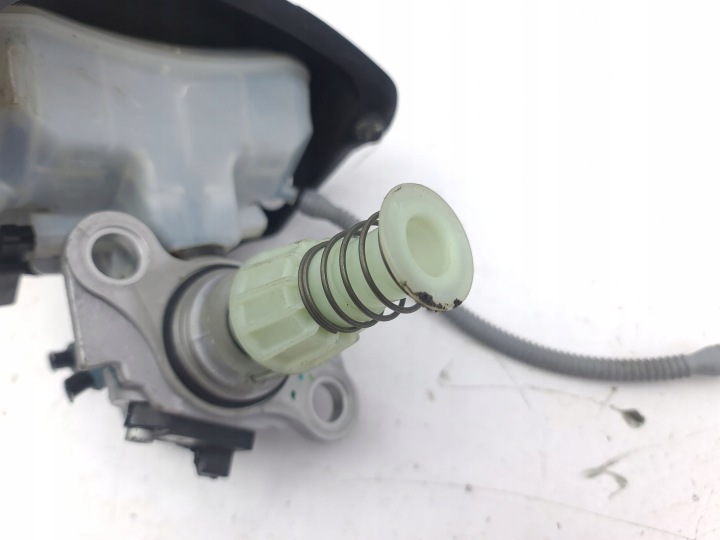 AUDI A4 S4 B9 POMPE DE FREIN 2017 8W0611367