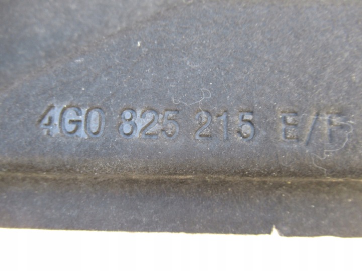 AUDI A6 C7 LIFT PROTECTION PRZECIWBLOTNA INFÉRIEURE GAUCHE 4G0825215