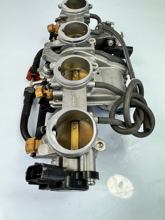 PAPILLON DES GAZ INJECTEURS YAMAHA R1 RN32 RN39