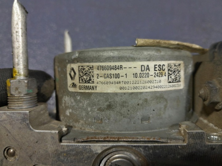 DACIA SANDERO III 20- 1.0 TCE 90 KM POMPE ABS 476609484R