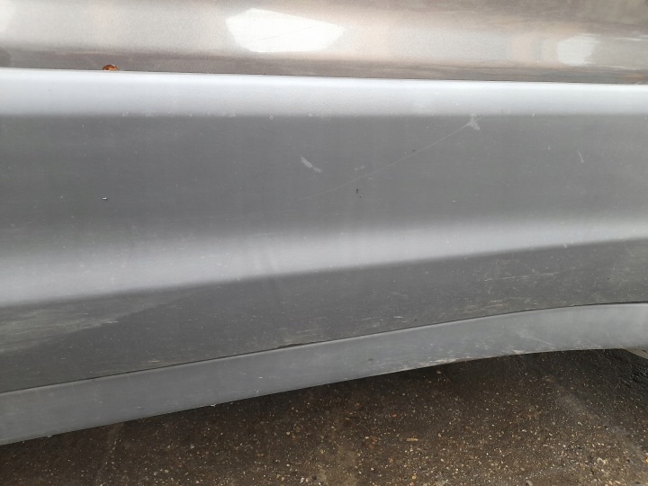 MAZDA TRIBUTE PORTES DROIT AVANT DROIT AVANT 26B