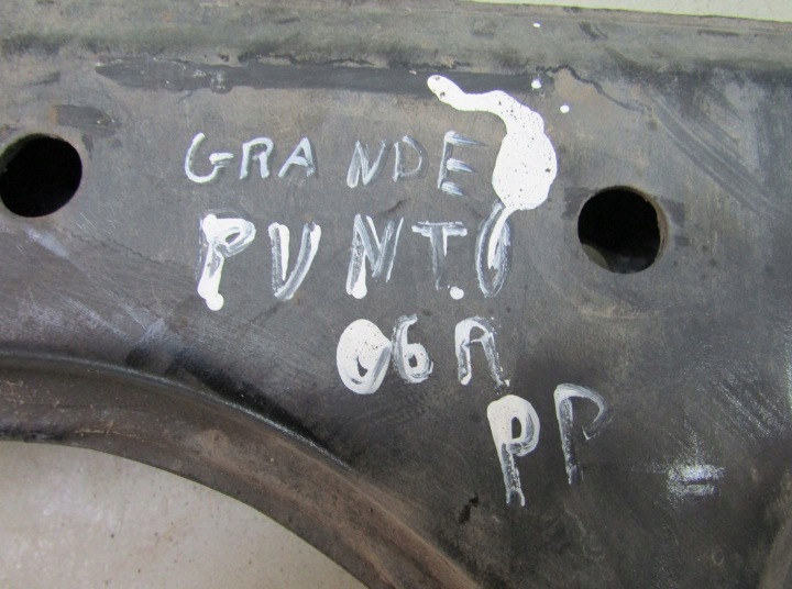 GRANDE PUNTO 1.3 06R BRAS DE SUSPENSION DROIT MGZ-104036