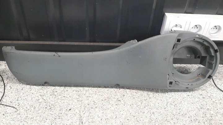 7700846710 PANEL DE PUERTA IZQUIERDO PARTE DELANTERA RENAULT MEGANE I 