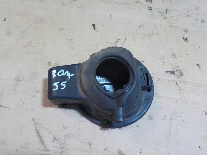 ROOMSTER CLAPET GOULOTTE DE REMPLISSAGE CARBURANTS 5J7809857A