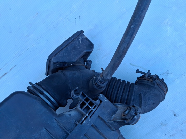 KIA SOUL I 08-13R CHÂSSIS FILTRE AIR 28110-2K100