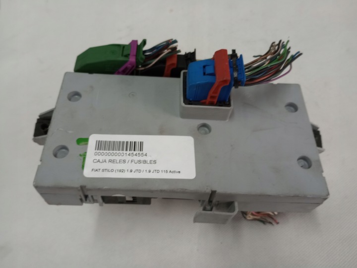 FIAT STILO I 1.9 JTD MODULE BOÎTE FUSIBLE 46797609 EUROPE