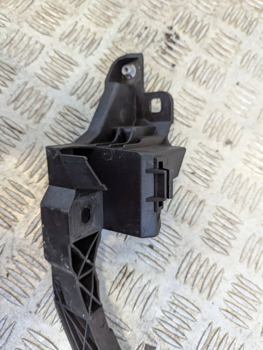 AUDI A1 2018-2024 GLISSIÈRE FIXATION SUPPORT PHARES AVANT AVANT DROIT